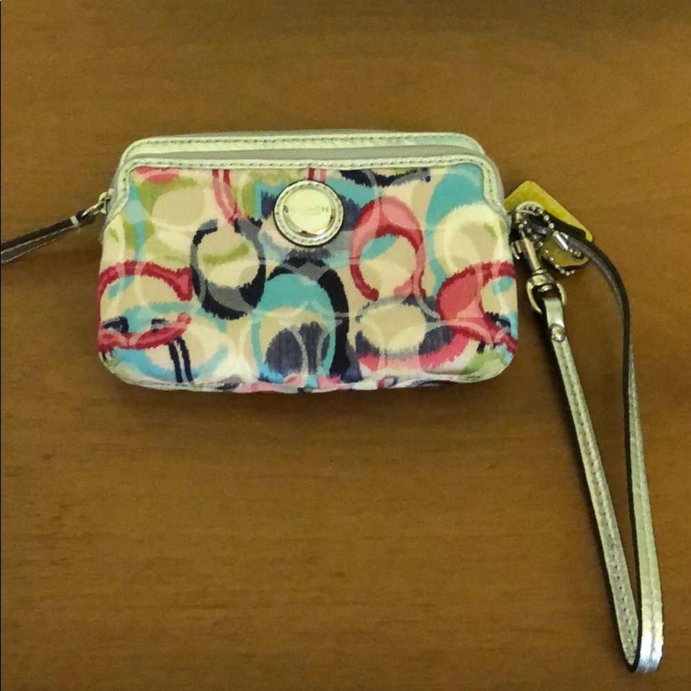coach Signature C Fabric wristlet